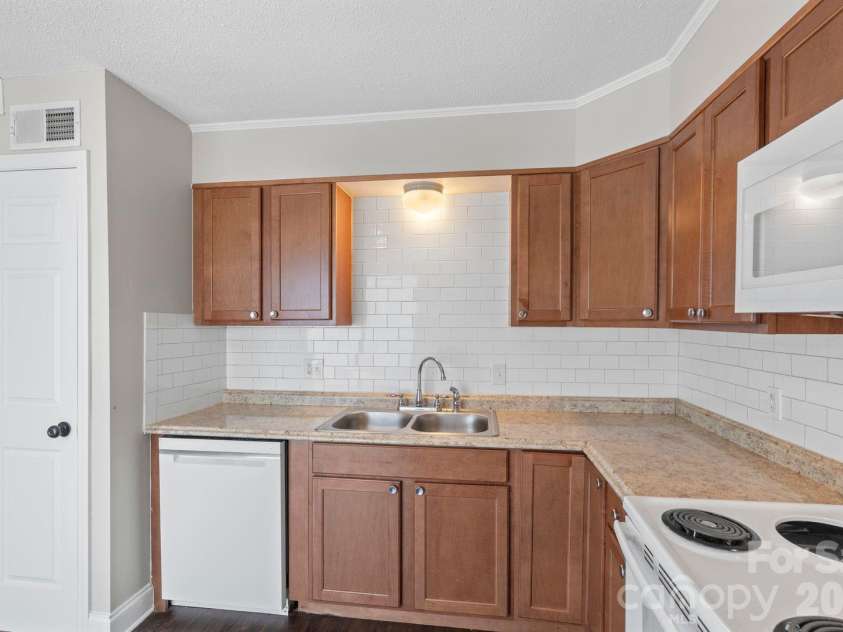 309 Union Avenue, Rock Hill, SC 29730.  MLS# CAR4368395, YatesRealty ID 12334. 