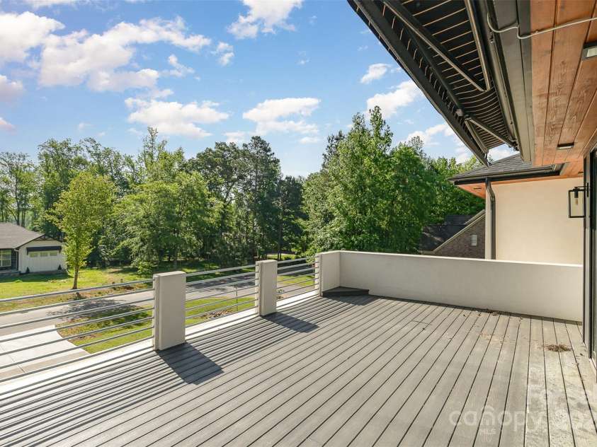 4608 Rockwood Drive, Waxhaw, NC 28173.  MLS# CAR4252163, YatesRealty ID 12334. Upstairs terrace