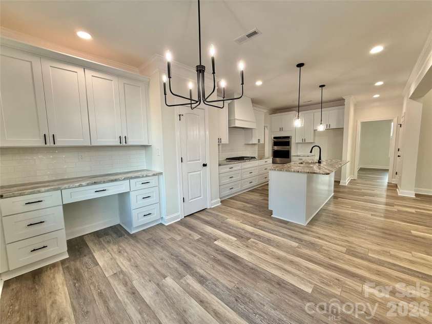 6815 Old Waxhaw Monroe Road, Waxhaw, NC 28173.  MLS# CAR4299114, YatesRealty ID 12335. 