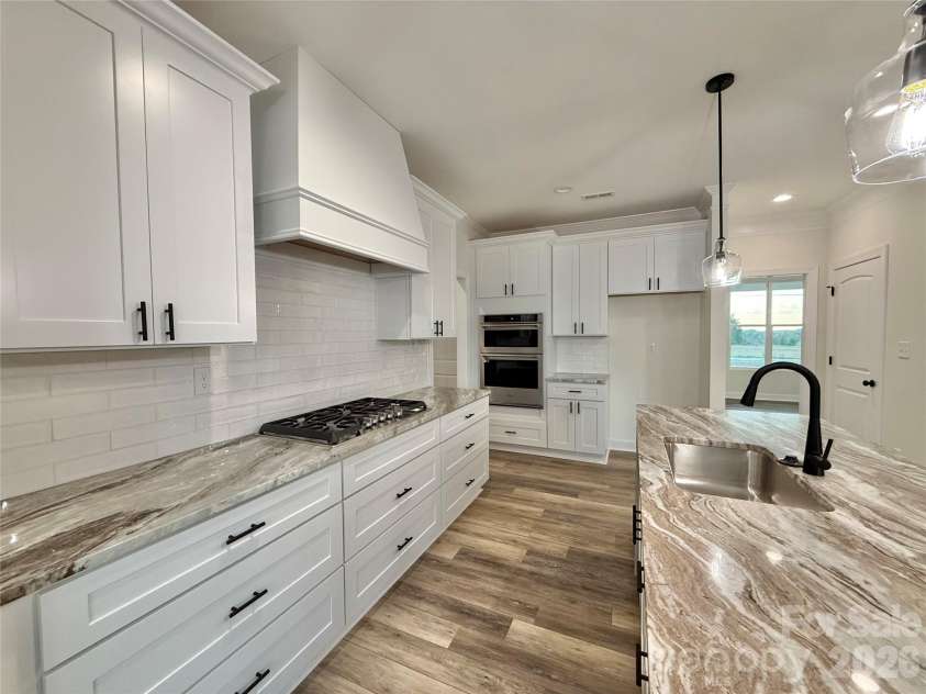 6815 Old Waxhaw Monroe Road, Waxhaw, NC 28173.  MLS# CAR4299114, YatesRealty ID 12335. 