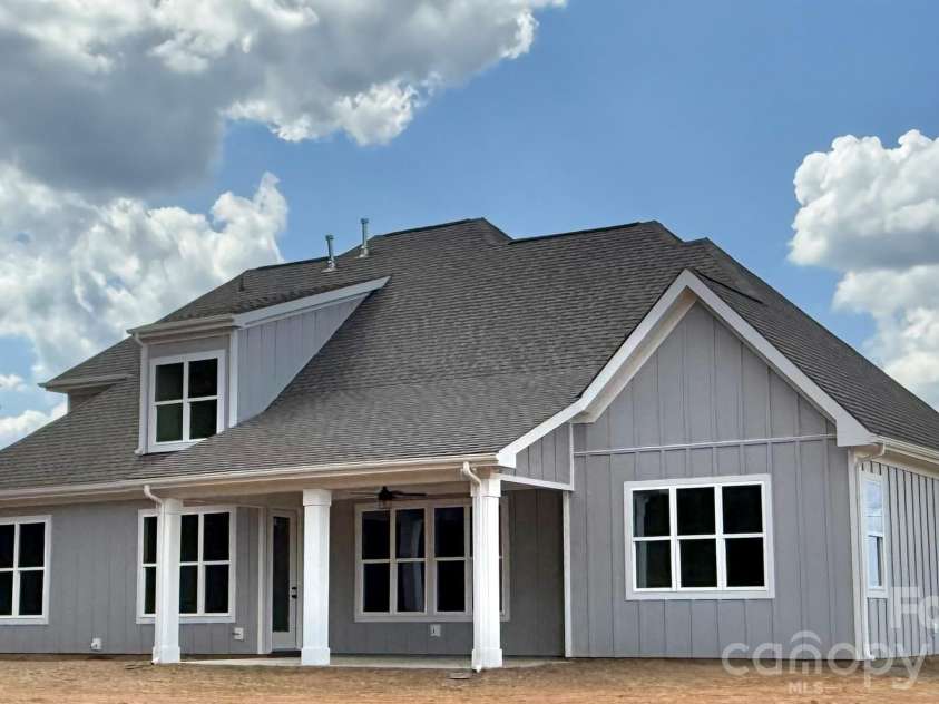 6815 Old Waxhaw Monroe Road, Waxhaw, NC 28173.  MLS# CAR4299114, YatesRealty ID 12335. 