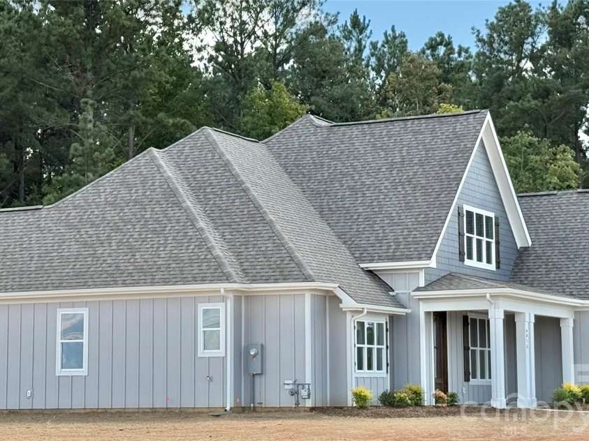 6815 Old Waxhaw Monroe Road, Waxhaw, NC 28173.  MLS# CAR4299114, YatesRealty ID 12335. 