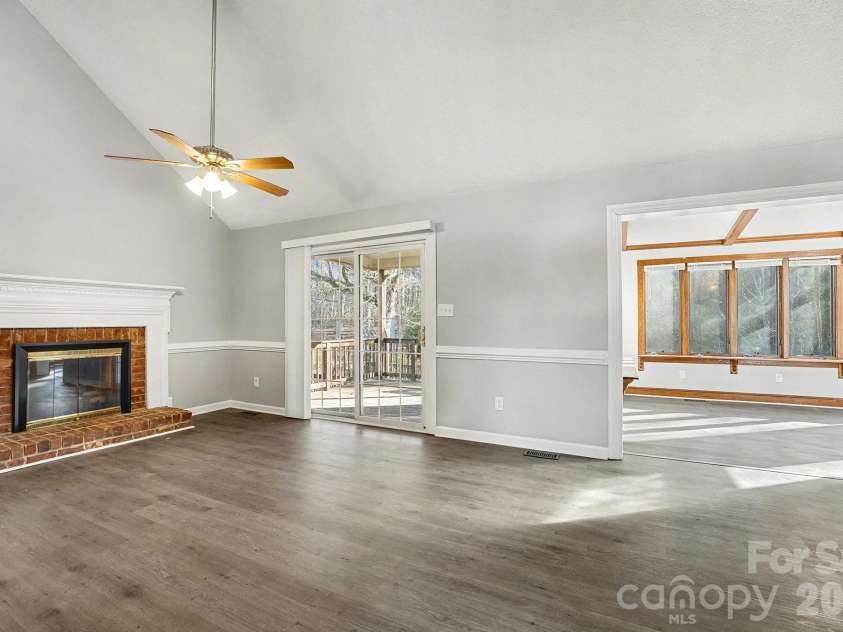 1112 Thoroughbred Place, Concord, NC 28027.  MLS# CAR4361358, YatesRealty ID 12336. 