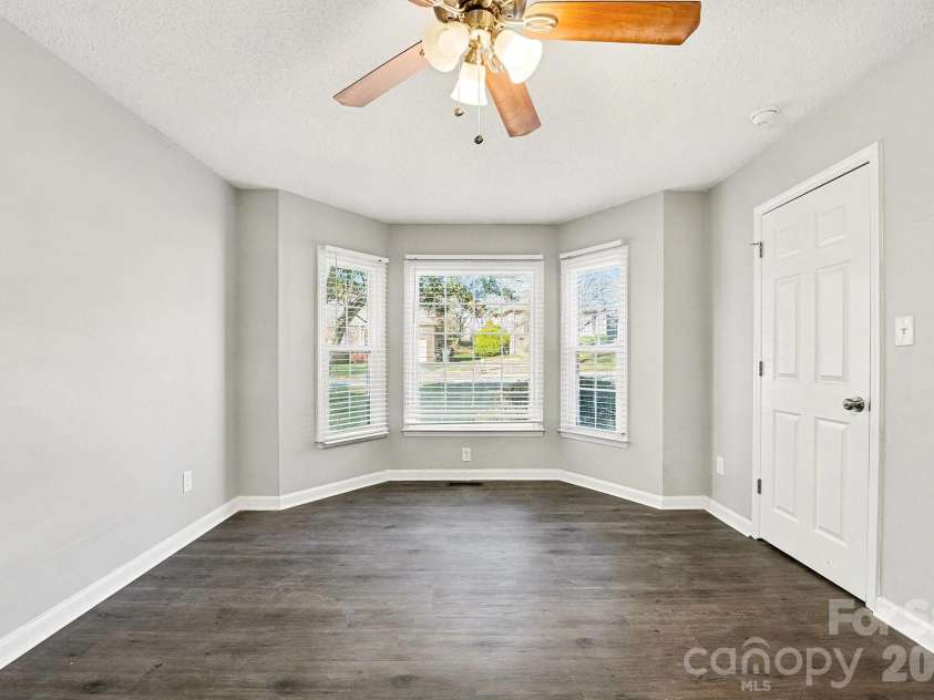 1112 Thoroughbred Place, Concord, NC 28027.  MLS# CAR4361358, YatesRealty ID 12336. 