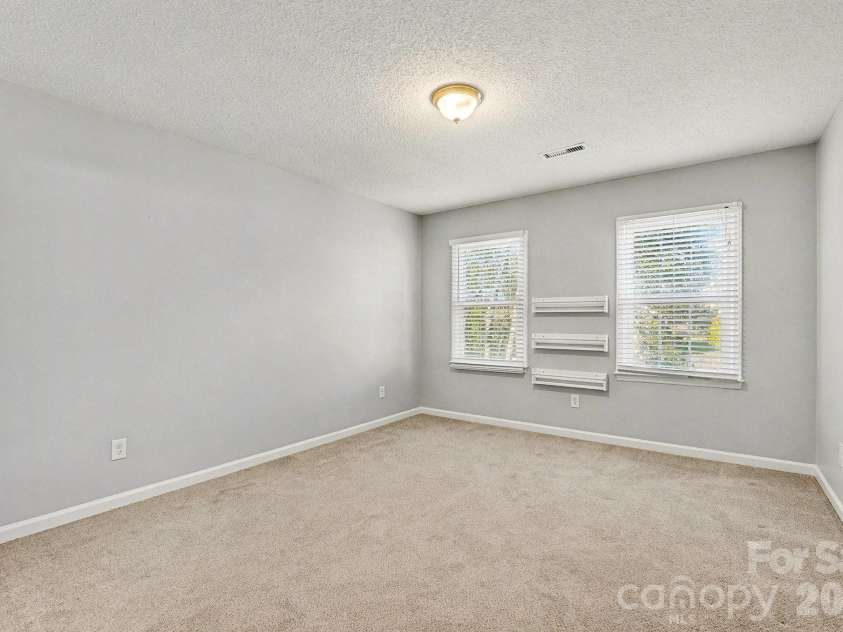 1112 Thoroughbred Place, Concord, NC 28027.  MLS# CAR4361358, YatesRealty ID 12336. 