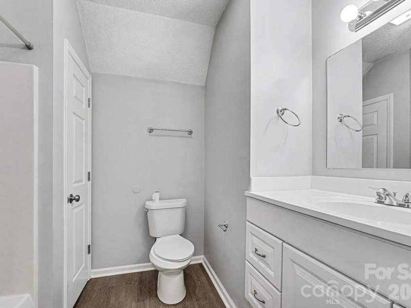 1112 Thoroughbred Place, Concord, NC 28027.  MLS# CAR4361358, YatesRealty ID 12336. 