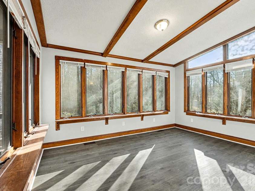 1112 Thoroughbred Place, Concord, NC 28027.  MLS# CAR4361358, YatesRealty ID 12336. 