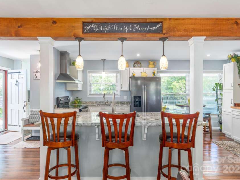 307 Tree Haven Boulevard, Hendersonville, NC 28791.  MLS# CAR4256725, YatesRealty ID 12336. 