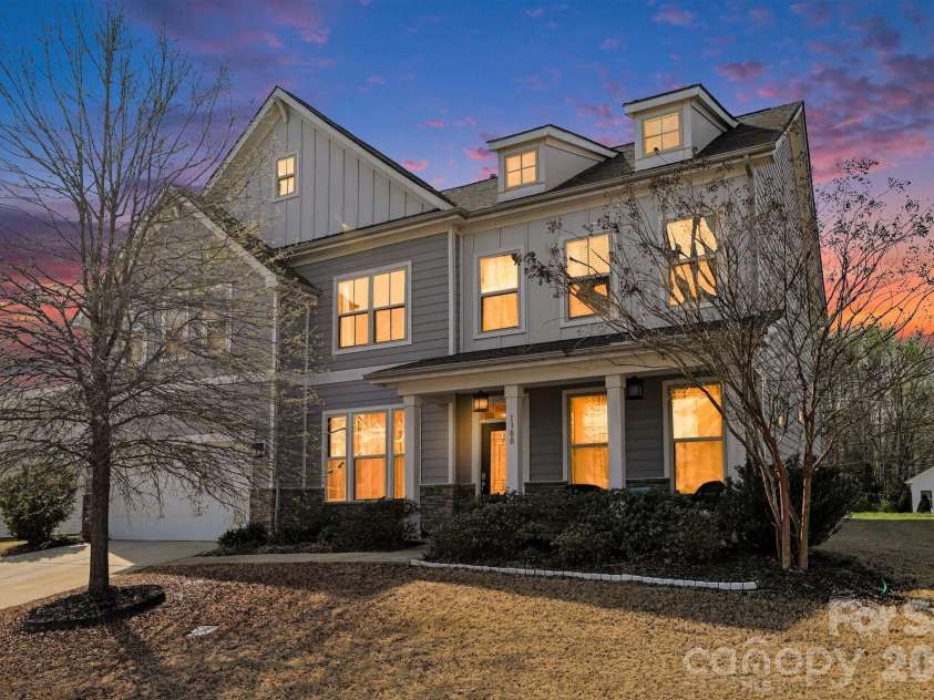1300 Oakhurst Drive, Waxhaw, NC 28173.  MLS# CAR4363234, YatesRealty ID 12337. 