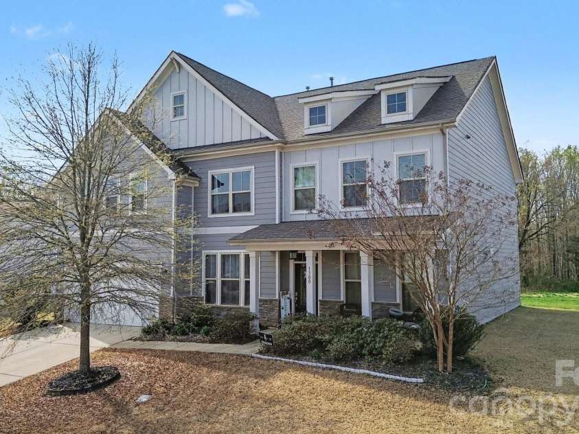1300 Oakhurst Drive, Waxhaw, NC 28173.  MLS# CAR4363234, YatesRealty ID 12337. 