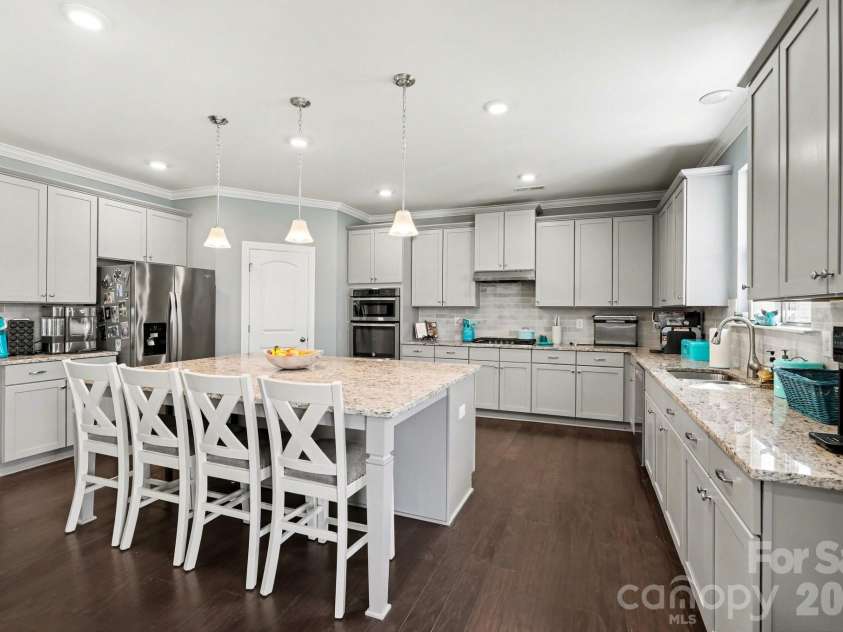 1300 Oakhurst Drive, Waxhaw, NC 28173.  MLS# CAR4363234, YatesRealty ID 12337. 