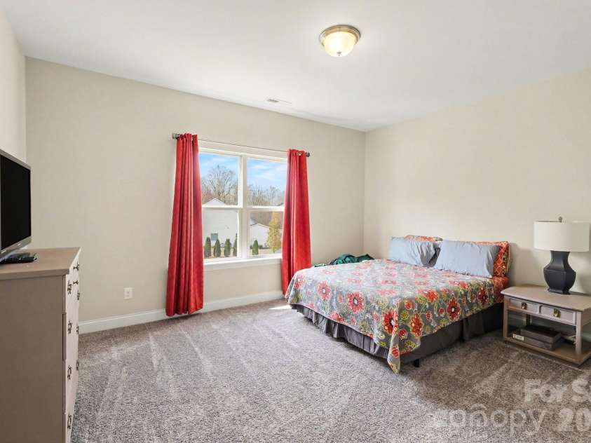 1300 Oakhurst Drive, Waxhaw, NC 28173.  MLS# CAR4363234, YatesRealty ID 12337. 