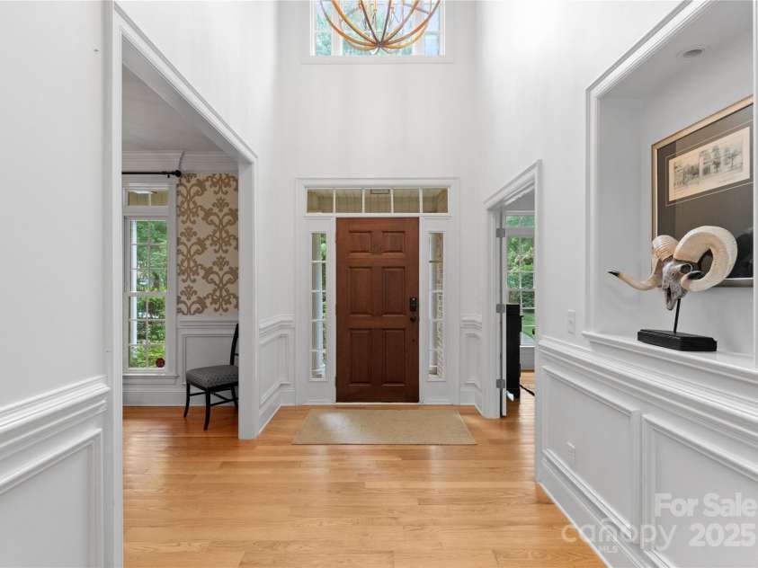 440 Sharon Amity Road, Charlotte, NC 28211.  MLS# CAR4252622, YatesRealty ID 12338. 