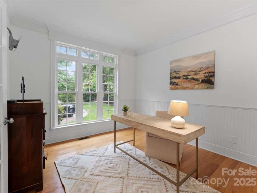 440 Sharon Amity Road, Charlotte, NC 28211.  MLS# CAR4252622, YatesRealty ID 12338. 