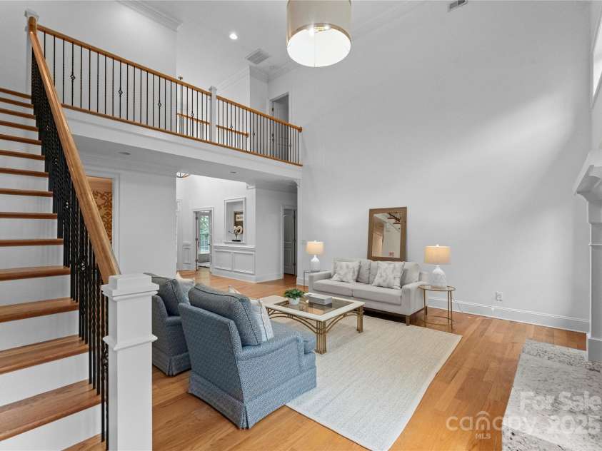 440 Sharon Amity Road, Charlotte, NC 28211.  MLS# CAR4252622, YatesRealty ID 12338. 