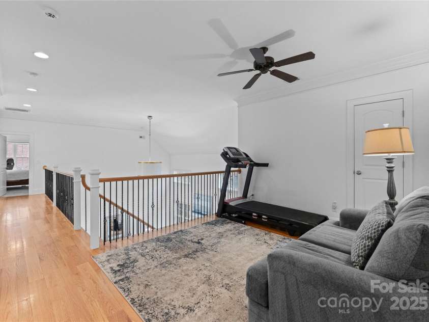 440 Sharon Amity Road, Charlotte, NC 28211.  MLS# CAR4252622, YatesRealty ID 12338. 