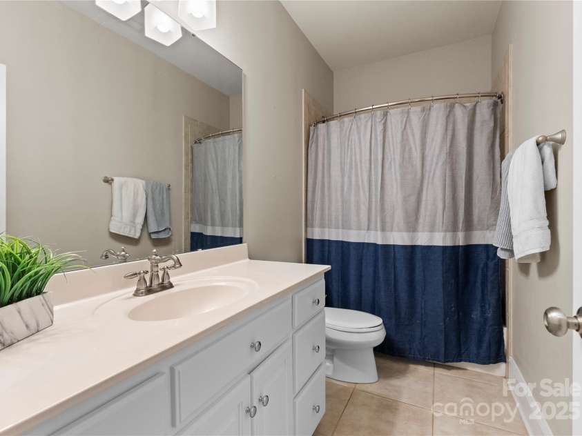 440 Sharon Amity Road, Charlotte, NC 28211.  MLS# CAR4252622, YatesRealty ID 12338. 