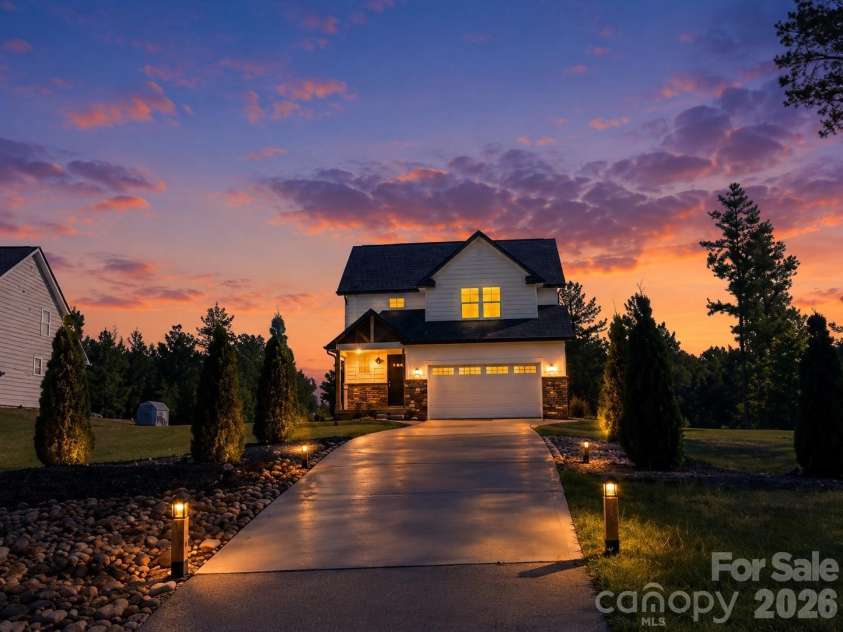 5019 Star Magnolia Court, Clover, SC 29710.  MLS# CAR4398701, YatesRealty ID 12338. 