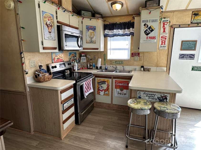 117 Badin Lake Circle, New London, NC 28127.  MLS# CAR4225014, YatesRealty ID 1234. 