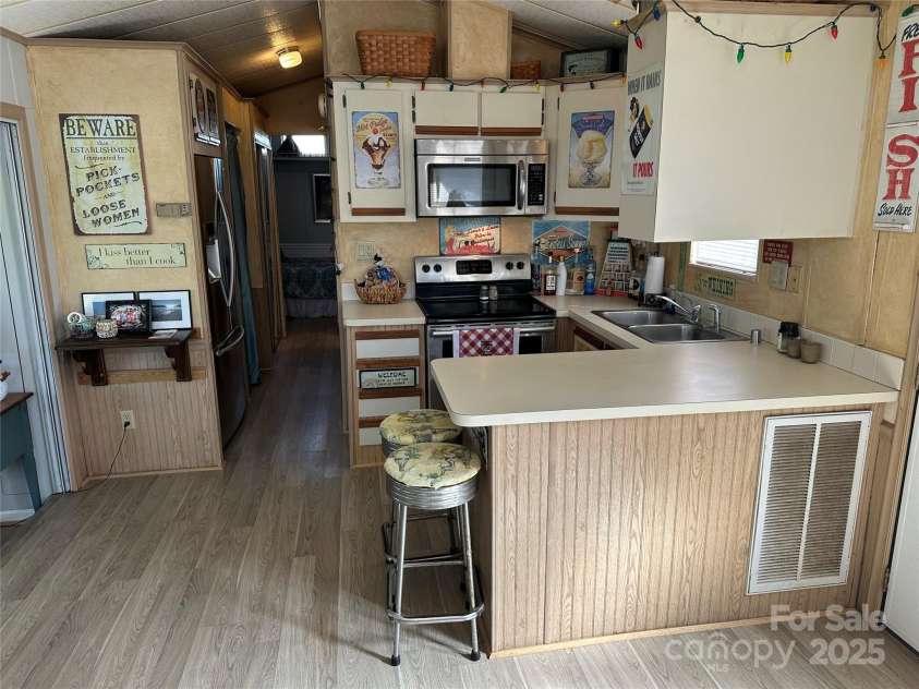 117 Badin Lake Circle, New London, NC 28127.  MLS# CAR4225014, YatesRealty ID 1234. 