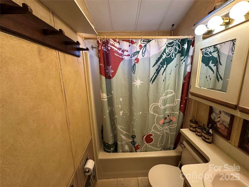 117 Badin Lake Circle, New London, NC 28127.  MLS# CAR4225014, YatesRealty ID 1234. 