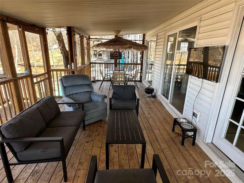 117 Badin Lake Circle, New London, NC 28127.  MLS# CAR4225014, YatesRealty ID 1234. 