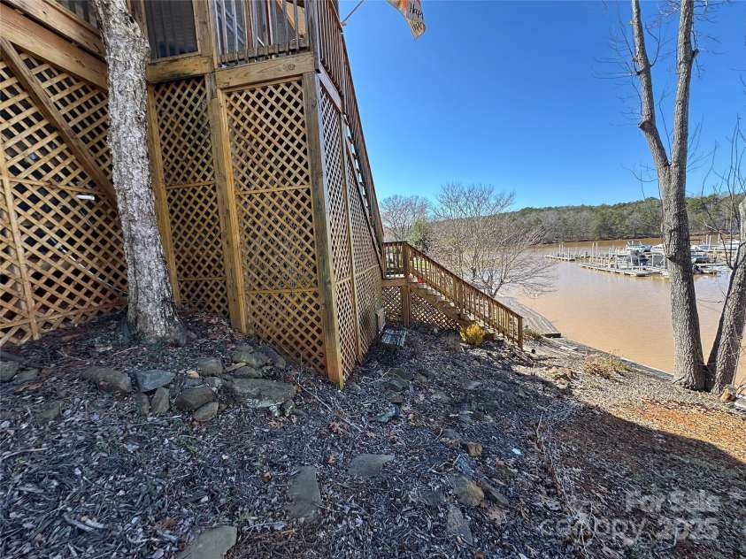 117 Badin Lake Circle, New London, NC 28127.  MLS# CAR4225014, YatesRealty ID 1234. 