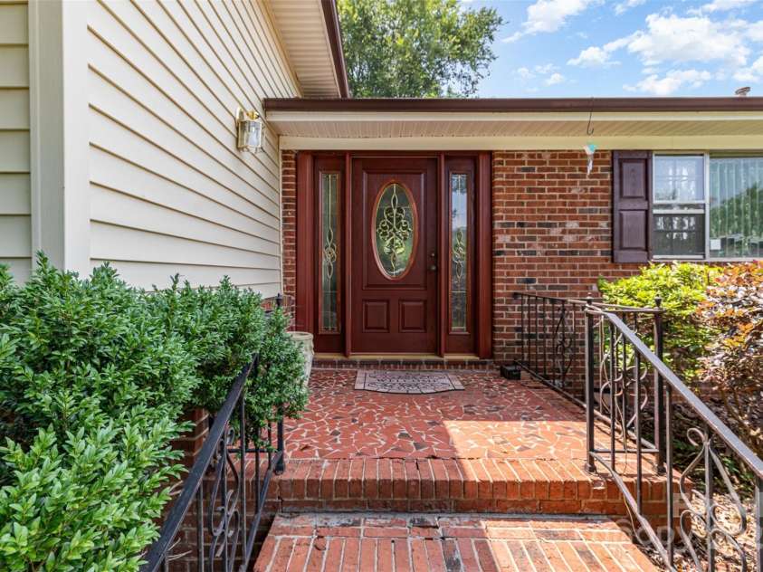 9825 Hagers Road, Huntersville, NC 28078.  MLS# CAR4290223, YatesRealty ID 12340. 