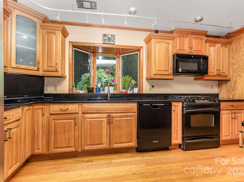 9825 Hagers Road, Huntersville, NC 28078.  MLS# CAR4290223, YatesRealty ID 12340. 