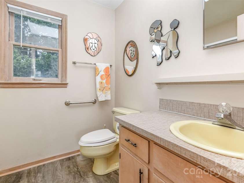 9825 Hagers Road, Huntersville, NC 28078.  MLS# CAR4290223, YatesRealty ID 12340. 