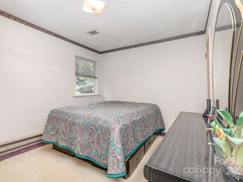 9825 Hagers Road, Huntersville, NC 28078.  MLS# CAR4290223, YatesRealty ID 12340. 