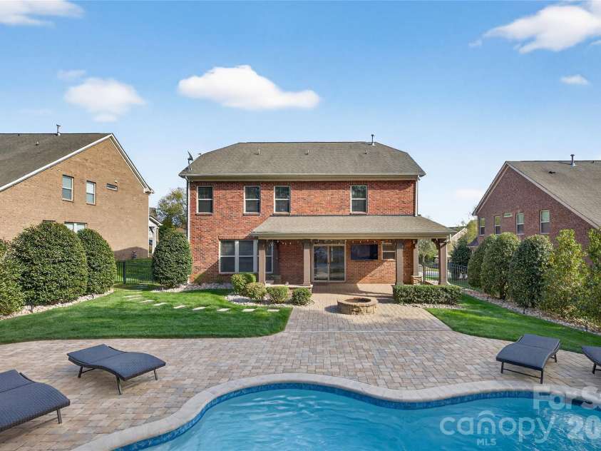 1011 Rock Forest Way, Fort Mill, SC 29707.  MLS# CAR4360292, YatesRealty ID 12341. 