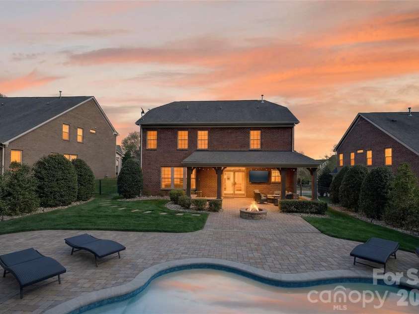 1011 Rock Forest Way, Fort Mill, SC 29707.  MLS# CAR4360292, YatesRealty ID 12341. 