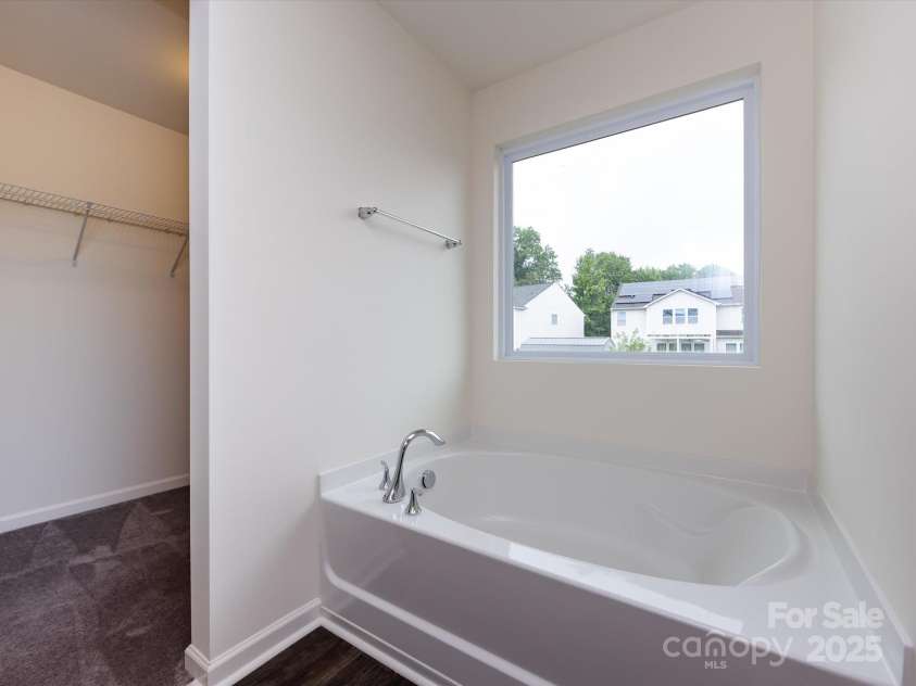 1523 Loropetalum Road, Charlotte, NC 28215.  MLS# CAR4252027, YatesRealty ID 12343. 