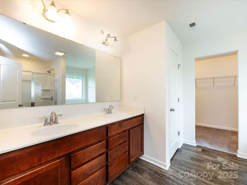 1523 Loropetalum Road, Charlotte, NC 28215.  MLS# CAR4252027, YatesRealty ID 12343. 