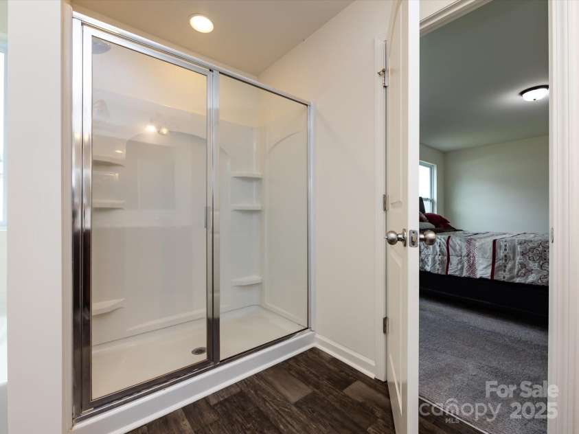 1523 Loropetalum Road, Charlotte, NC 28215.  MLS# CAR4252027, YatesRealty ID 12343. 