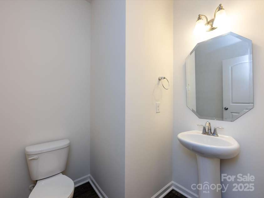 1523 Loropetalum Road, Charlotte, NC 28215.  MLS# CAR4252027, YatesRealty ID 12343. 