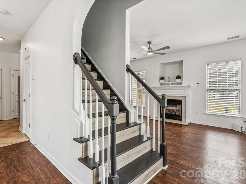 1532 Bitter Creek Drive, Charlotte, NC 28214.  MLS# CAR4344250, YatesRealty ID 12343. 