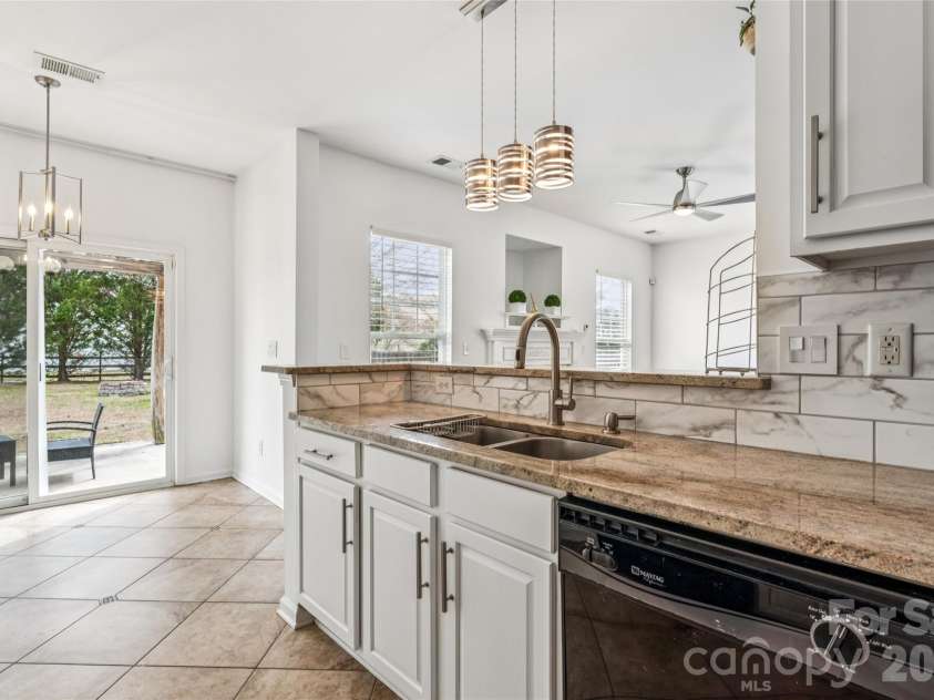 1532 Bitter Creek Drive, Charlotte, NC 28214.  MLS# CAR4344250, YatesRealty ID 12343. 