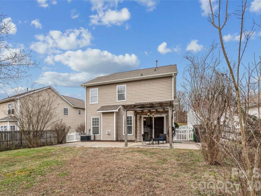 1532 Bitter Creek Drive, Charlotte, NC 28214.  MLS# CAR4344250, YatesRealty ID 12343. 