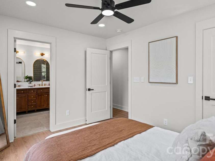 4817 Ridgeley Drive, Charlotte, NC 28208.  MLS# CAR4364821, YatesRealty ID 12346. 