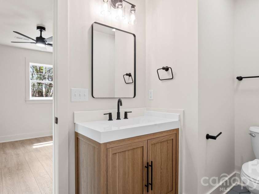 4817 Ridgeley Drive, Charlotte, NC 28208.  MLS# CAR4364821, YatesRealty ID 12346. 