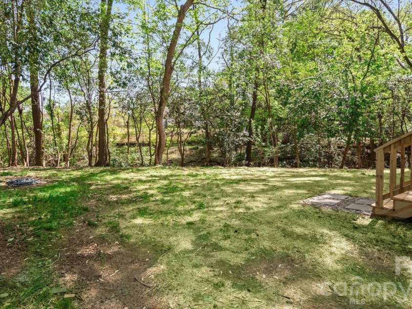 4817 Ridgeley Drive, Charlotte, NC 28208.  MLS# CAR4364821, YatesRealty ID 12346. 