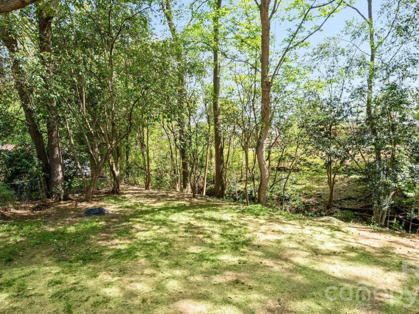 4817 Ridgeley Drive, Charlotte, NC 28208.  MLS# CAR4364821, YatesRealty ID 12346. 