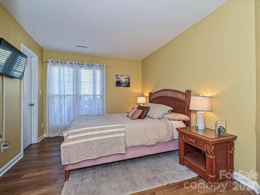 17528 Tuscany Lane, Cornelius, NC 28031.  MLS# CAR4367048, YatesRealty ID 12347. 