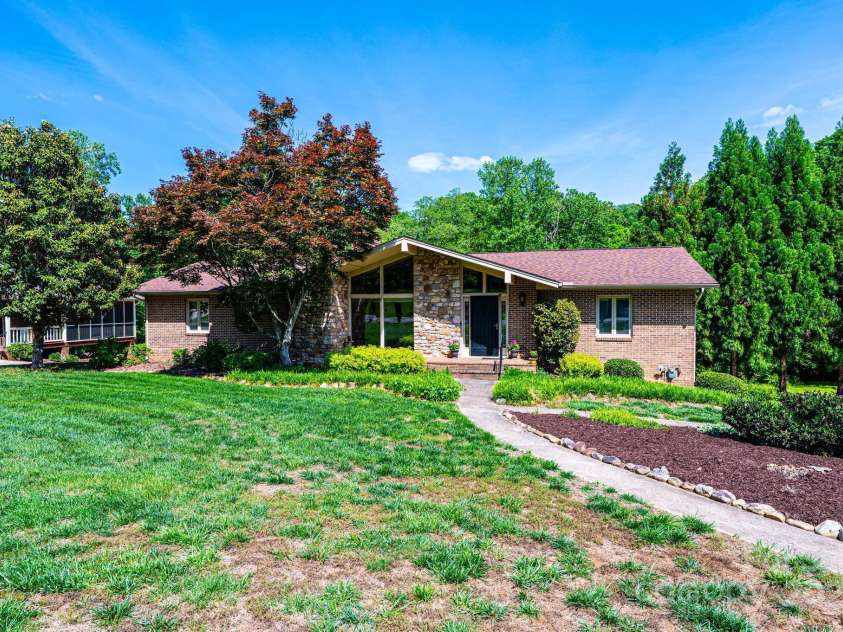3520 4th Street Boulevard, Hickory, NC 28601.  MLS# CAR4255577, YatesRealty ID 12347. Front