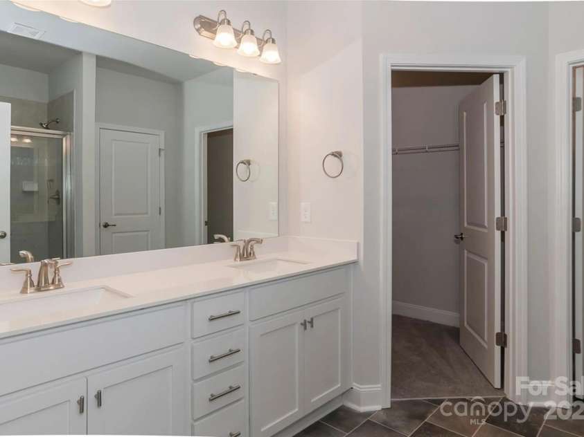 184 Swann Road, Statesville, NC 28625.  MLS# CAR4244642, YatesRealty ID 12348. 