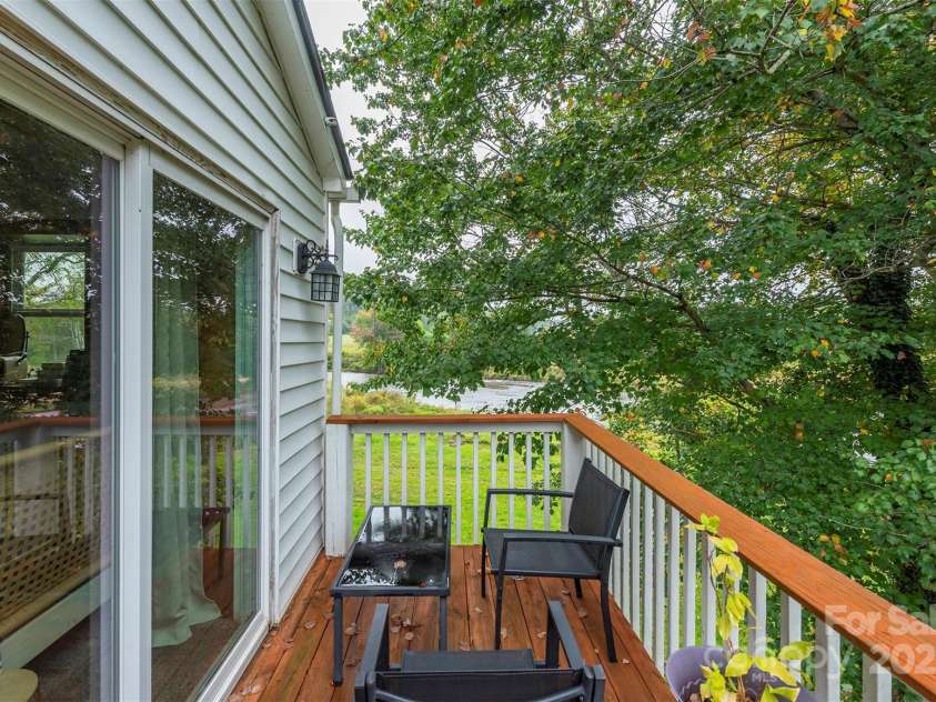 3755 Broad Street, Clyde, NC 28721.  MLS# CAR4308852, YatesRealty ID 12348. 