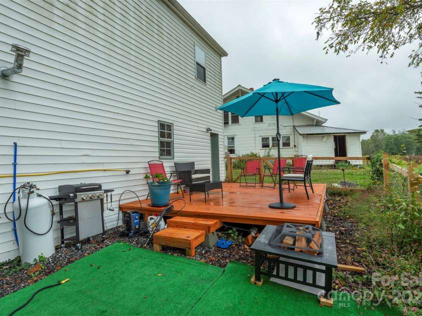 3755 Broad Street, Clyde, NC 28721.  MLS# CAR4308852, YatesRealty ID 12348. 