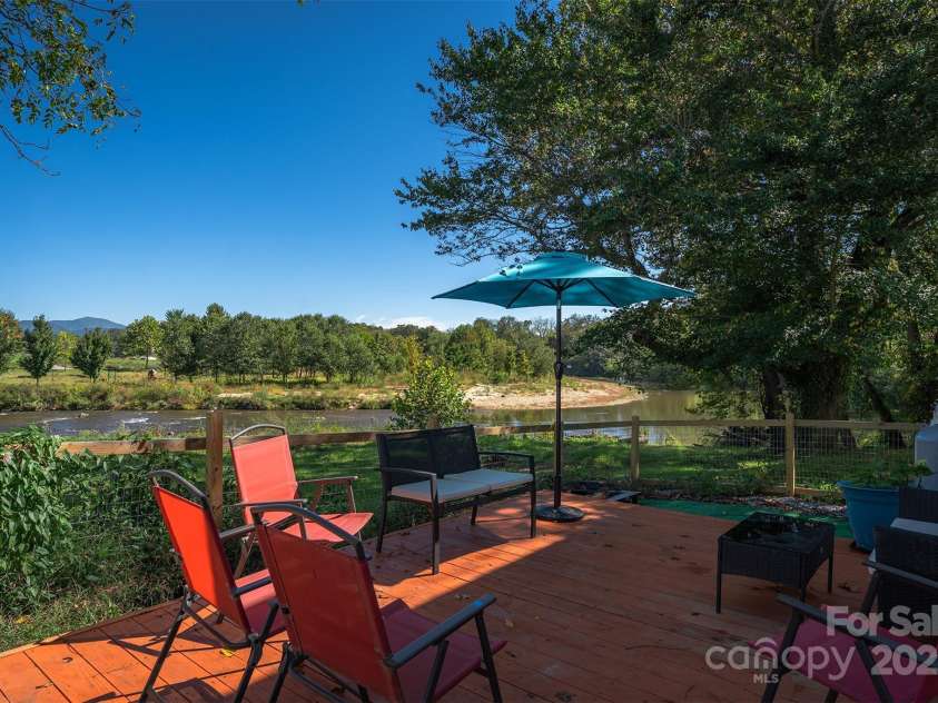 3755 Broad Street, Clyde, NC 28721.  MLS# CAR4308852, YatesRealty ID 12348. 